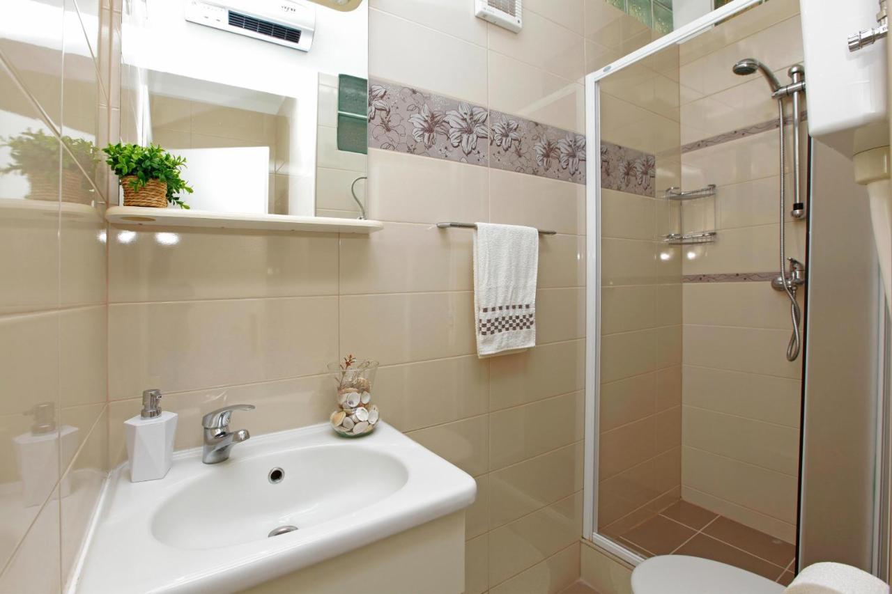 Sunshine Apartment Doda Vela Luka Exterior photo