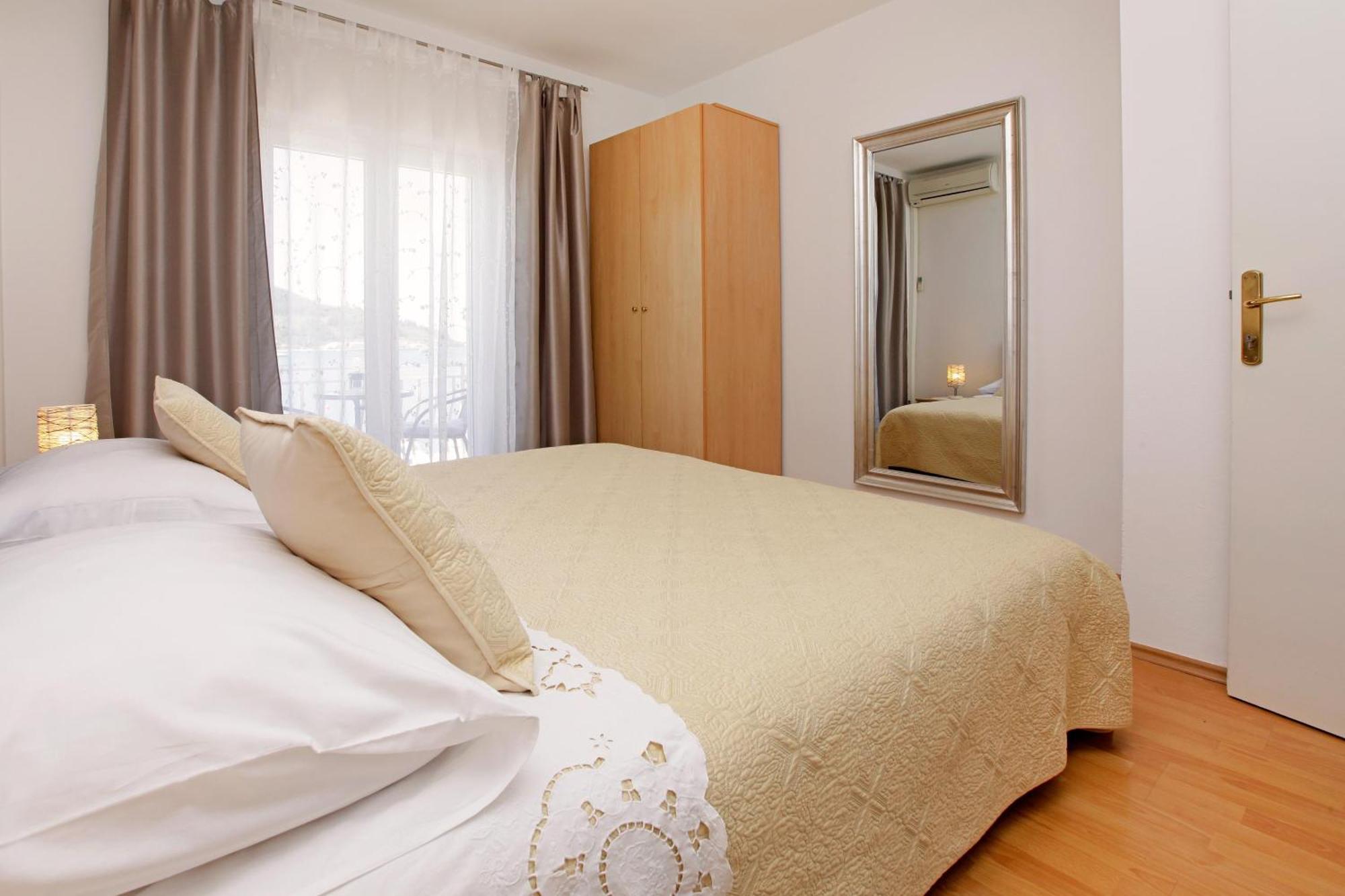 Sunshine Apartment Doda Vela Luka Exterior photo